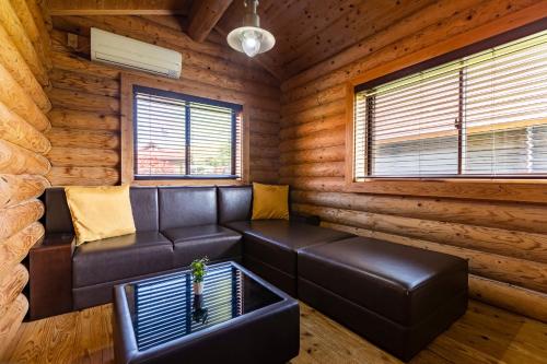 2 double beds, 2 twin beds