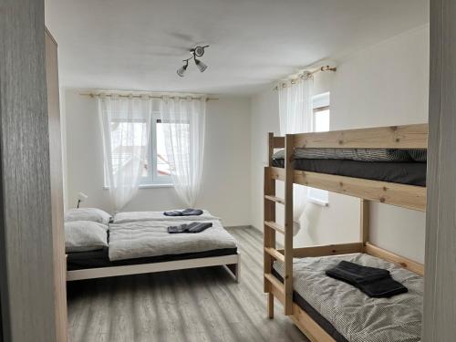 Kozákov Apartmány - druhé patro (Kozakov Apartmany - druhe patro) in Mírová pod Kozákovem