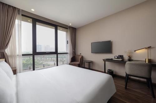 Western Skyline Hotel – Hanoi, NY