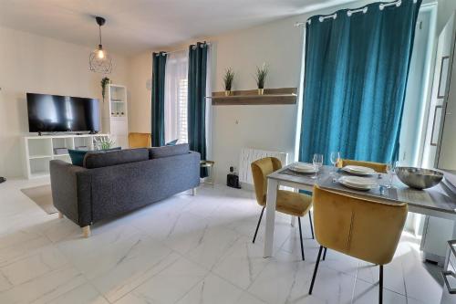  P&R1, one bedroom, city center Geneva in Genf