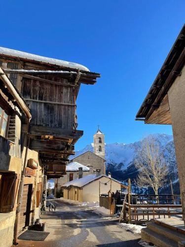La Bianca * * cosy et chaleureux in Aiguilles