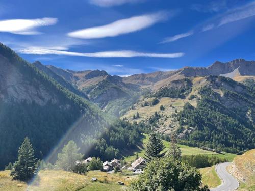 La Bianca * * cosy et chaleureux in Aiguilles