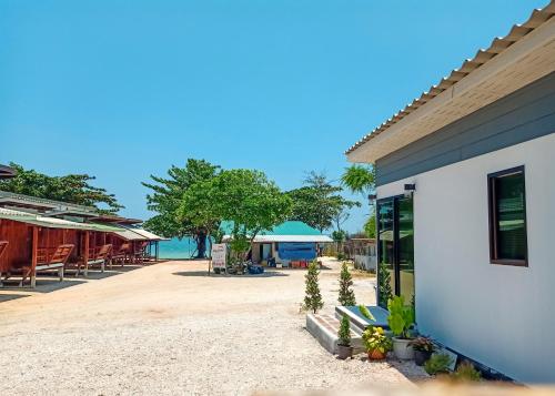 外観, Home No 3 khanom in ナコーンシータンマラート