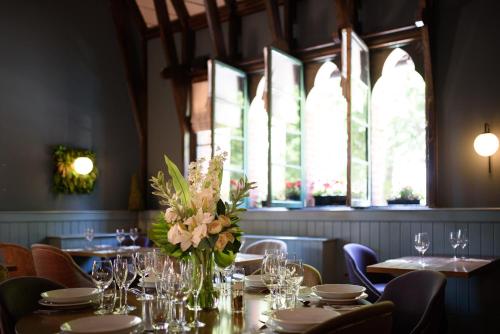 Schoolhouse Hotel & GastroBar by null