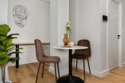 The Carrington Luxury Apartments Room Type - Deluxe Queen Studio 