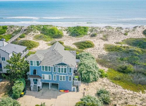Memory Maker - Corolla, Ocean Sands, Oceanfront, Pool, Swim Up Bar, Hot Tub, Pets OK, Corolla