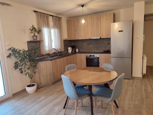  Pine Lodge in Kavala