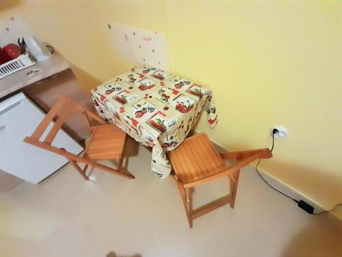 Apartment with Terrace image 3