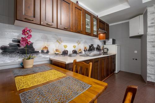 RentPlanet - Apartament Krzeptówki 135 - image 6
