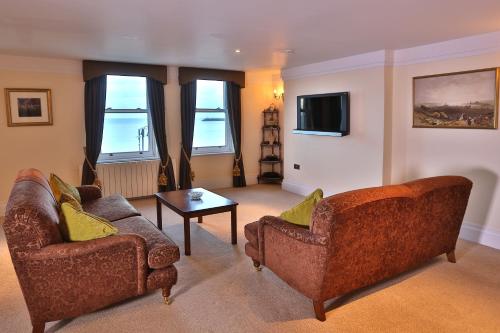 Suite, luxury