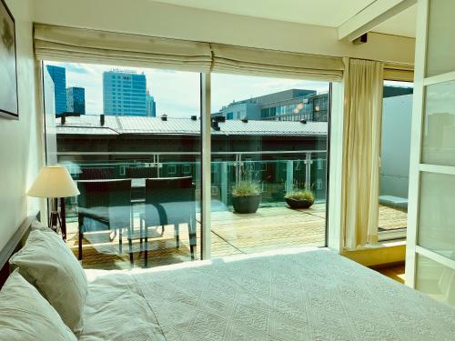 City Heart Apartment with a Sunny Rooftop Terrace, Tallinn (photo 7)