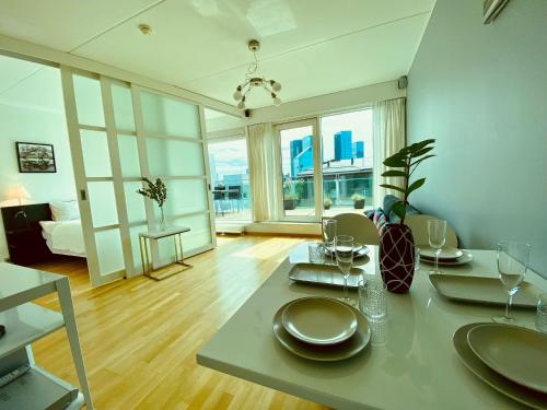 City Heart Apartment with a Sunny Rooftop Terrace, Tallinn (photo 8)