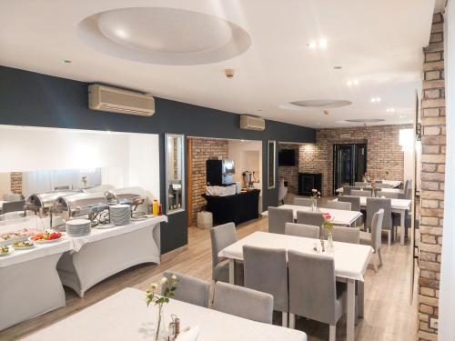Karat – Warsaw, TX
