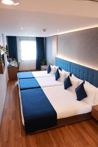 451992912 Nova Plaza Crystal Hotel & Spa