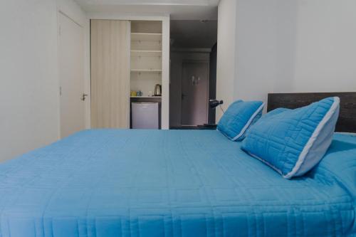Standard Double Room image 9