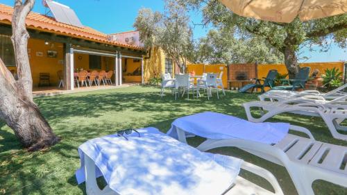 Peldbaseins, Casa rural Navalonguilla Santa Olalla del Cala by Ruralidays in Santa Olalla del Cala