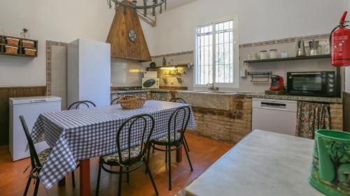 virtuve, Casa rural Navalonguilla Santa Olalla del Cala by Ruralidays in Santa Olalla del Cala