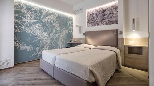 Superior Twin Room with Garden View image 7