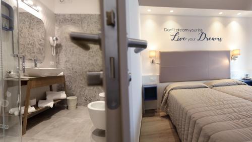 Superior Twin Room with City View room in Hotel La Serena