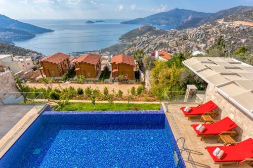 Villa with Private Pool image 1