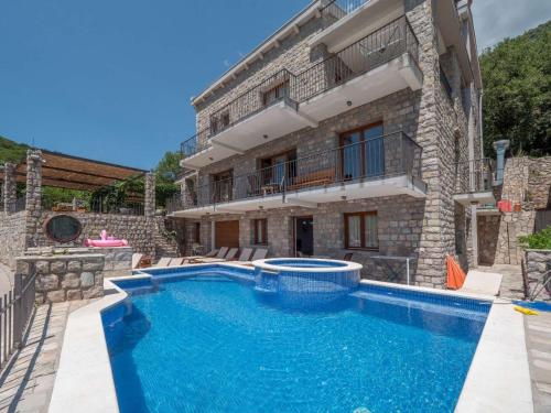 Family Retreat Bozovic