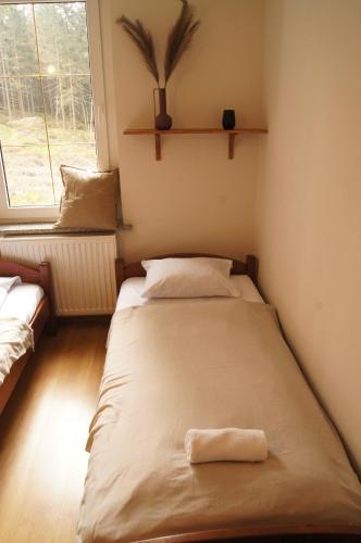 5 twin beds