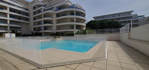 Apartment with Garden View image 4