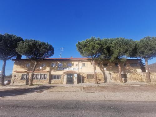  Hostal Buitrago, Pension in La Serna del Monte