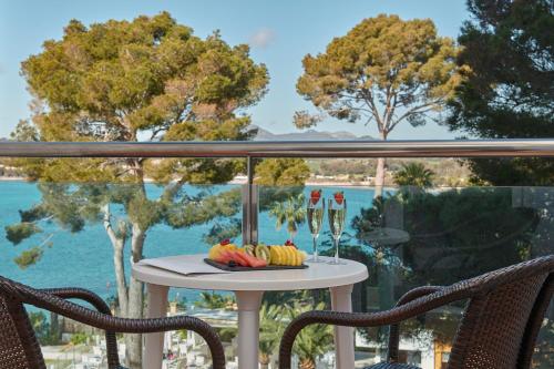 room detail thumbnail 1