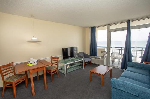 Direct Ocean Front 1 Bedroom 2 Bathrooms Boardwalk Resort Unit 539 Sleeps 8 - image 2
