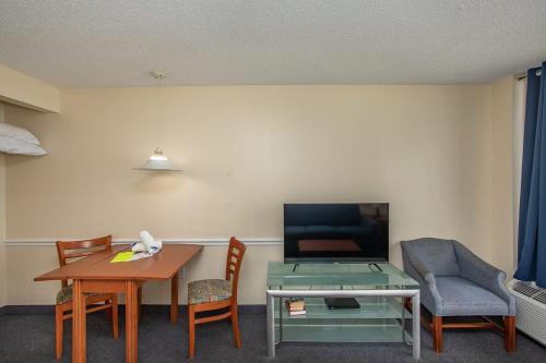 Oceanfront 2 Bedroom 3 Bathroom 5th Floor Boardwalk Resort - image 12