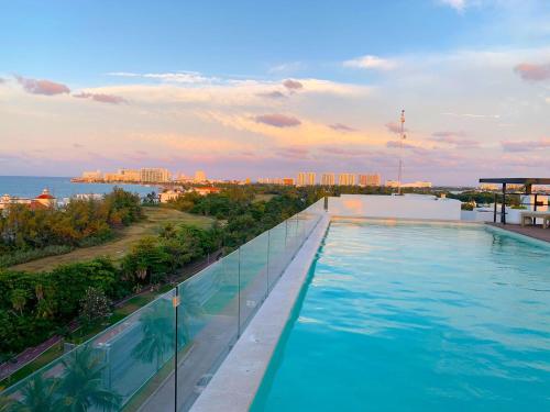 Nuevo y moderno estudio en zona hotelera cancun