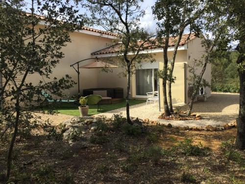 Au Petit Bueix chambre d'hôte Sillans-la-Cascade