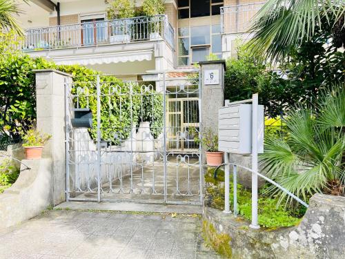 Sorrento Life 1, Sorrento