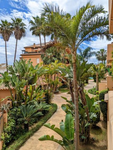 Marbella - Playa Alicate 2br holiday apartment, Marbella (foto 8)