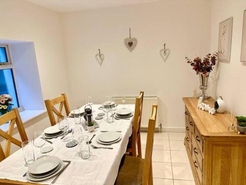 Cottage,Cinema Room,Log Burner in Blaenavon