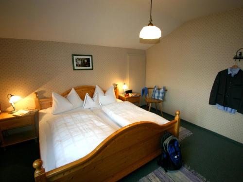 One-Bedroom Apartment - Second Floor image 2