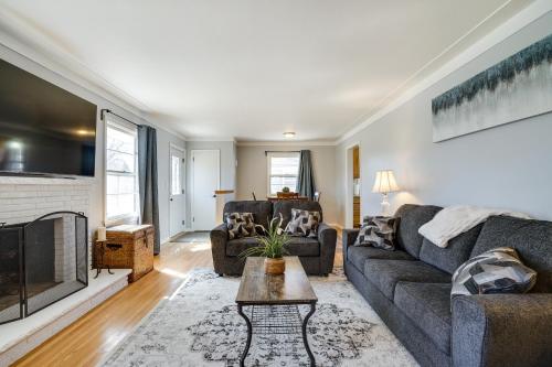 Inviting Minneapolis Vacation Rental with Game Room! in Richfield (MN)