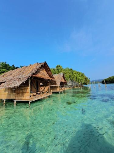 GAM BAY bungalow's