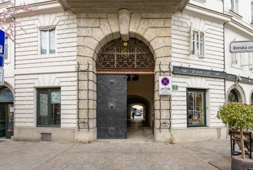 Apartment Napoleon - image 4