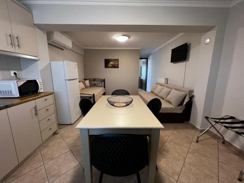 PanDora Apartments 3