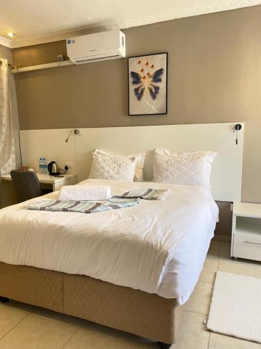 LEGENDS EXECUTIVE LODGE in Choma