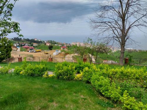 Big garden and sea view villa