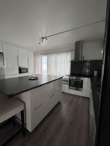 Modern lägenhet med villakänsla i södra Mariehamn!