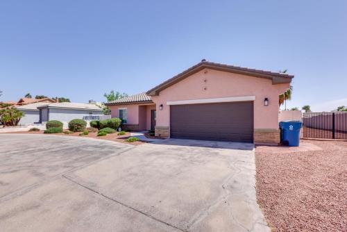 Updated Las Vegas House with Patio Solar Heated Pool - image 7