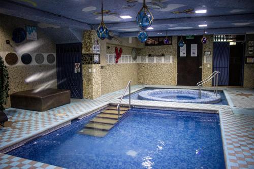 مسبح, Azul Turquesa in Las Palmas