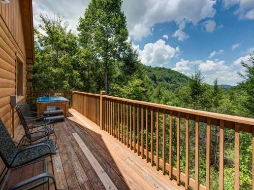 Tender Moments, 1 Bedroom, Sleeps 2, Private, Mountain View, Hot Tub