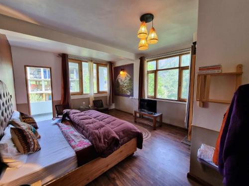 1 queen bed