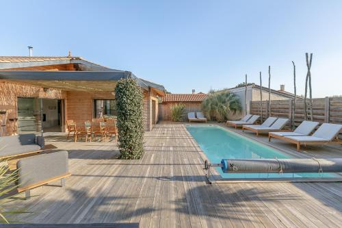 Villa privée 12 personnes piscine chauffée - ARES - Location, gîte - Arès