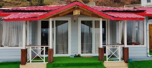 3 BR Cottage In Mukteswar W/ Garden